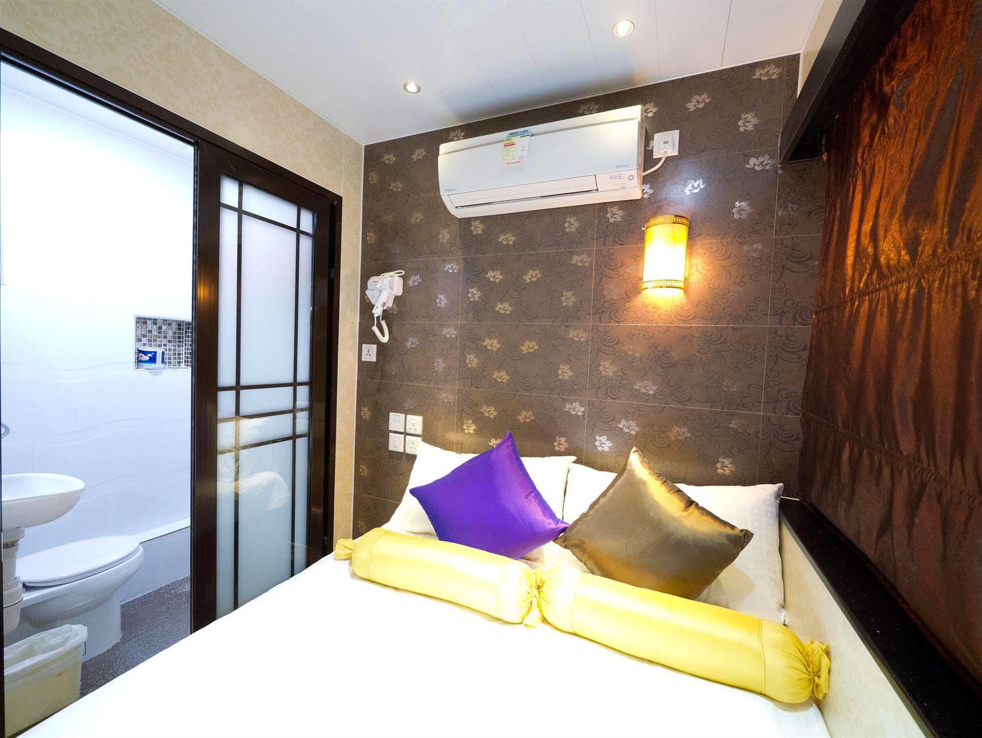 New Fortunate Guest House Гонконг Екстер'єр фото