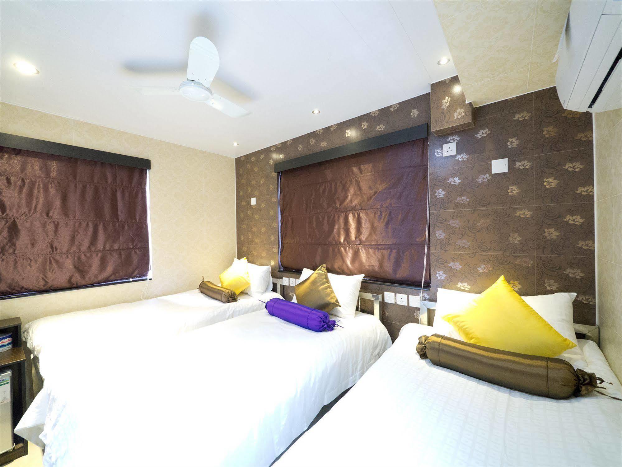 New Fortunate Guest House Гонконг Екстер'єр фото