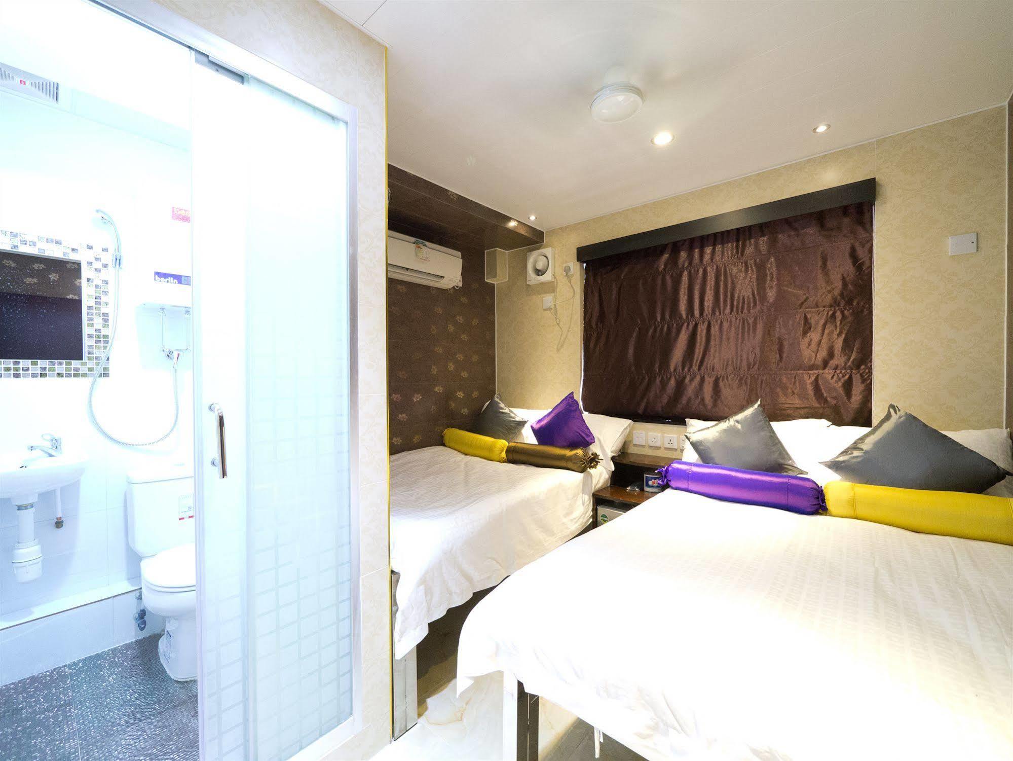 New Fortunate Guest House Гонконг Екстер'єр фото
