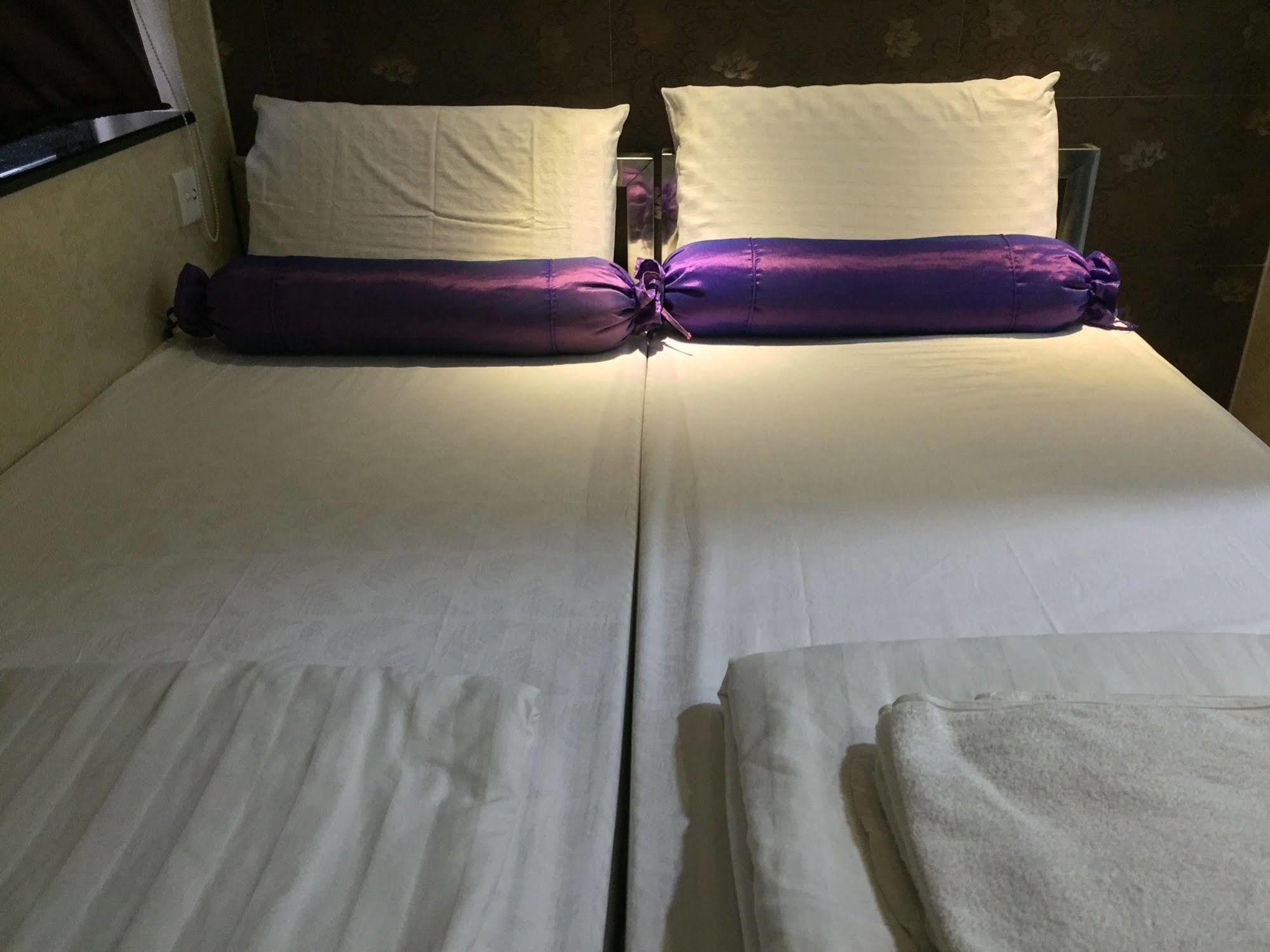 New Fortunate Guest House Гонконг Екстер'єр фото