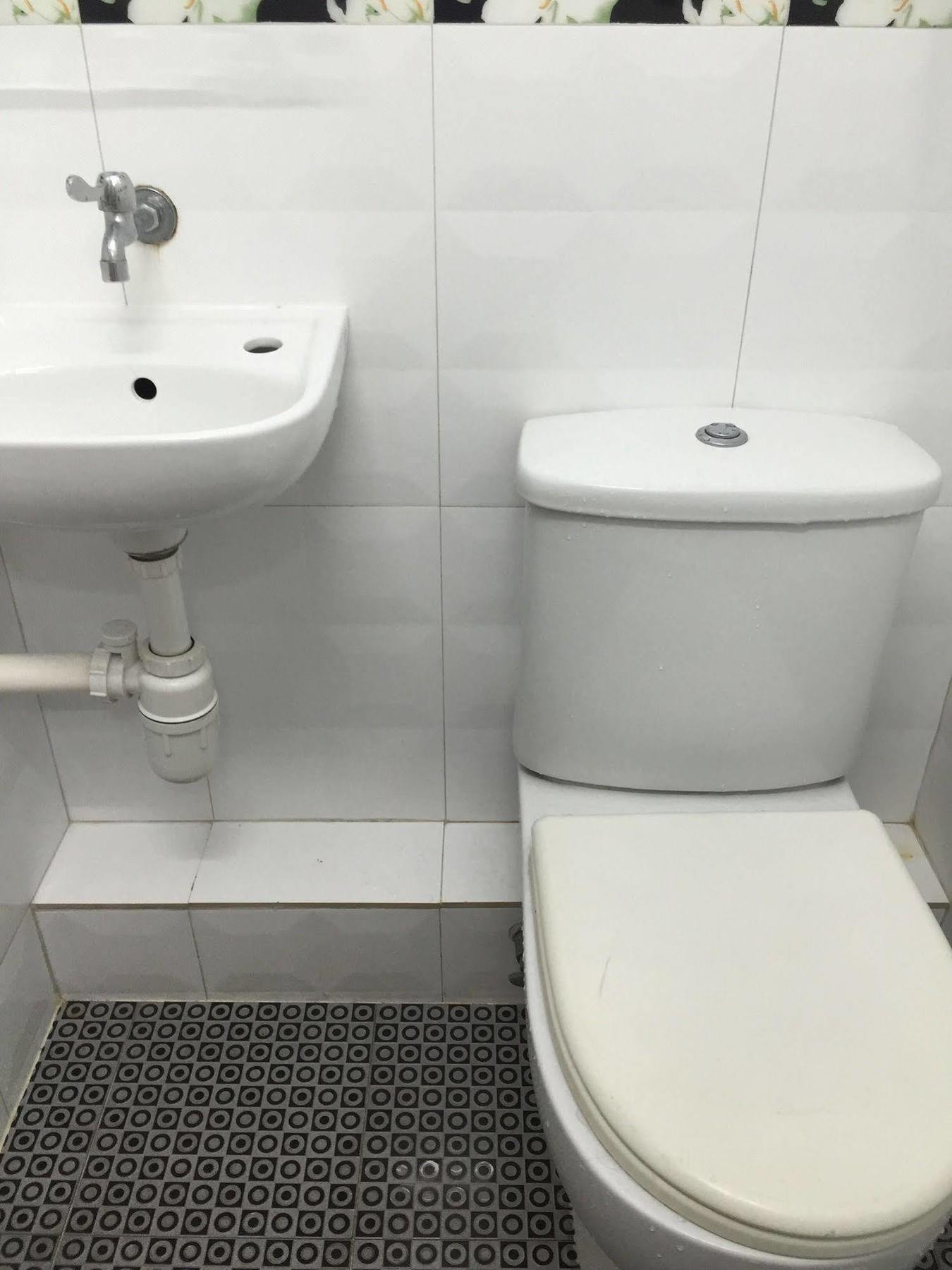 New Fortunate Guest House Гонконг Екстер'єр фото